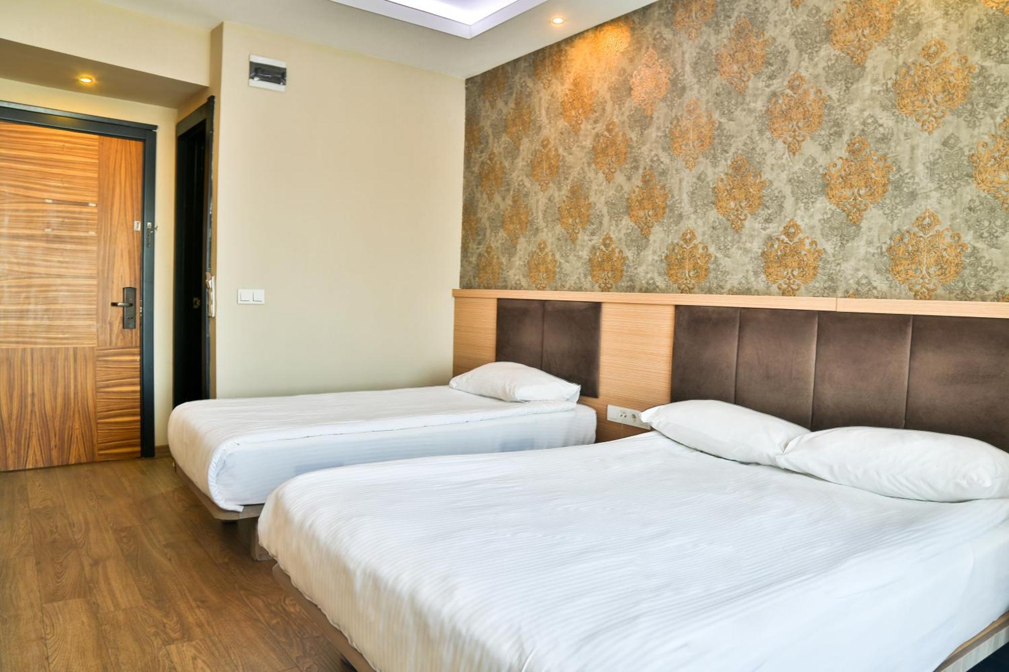 Start Hotel Анталія Екстер'єр фото